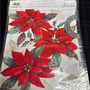 Poinsettia Holiday Garden Flag